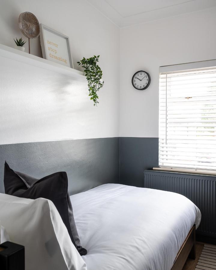 Large Luxury Solihull House - The Residence - Close To Nec - Sleeps 9 Zewnętrze zdjęcie